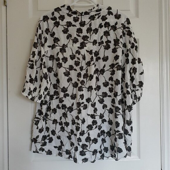 Lane Bryant Women's White Black Floral Tie Neck Blouse 22 - Picture 3 of 13